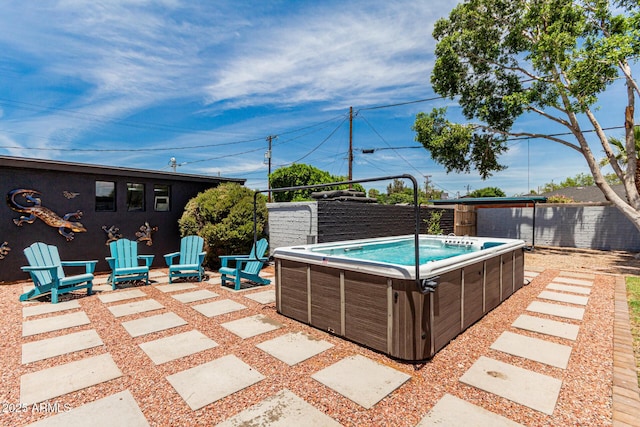 1814 W Thomas Rd, Phoenix, AZ 85015 - view of pool with a hot tub and a fenced backyard