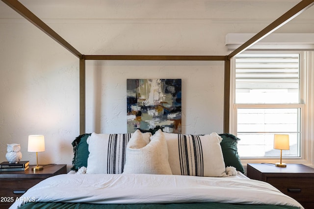 546 W Cambridge Ave, Phoenix, AZ 85003 - bedroom with a textured wall