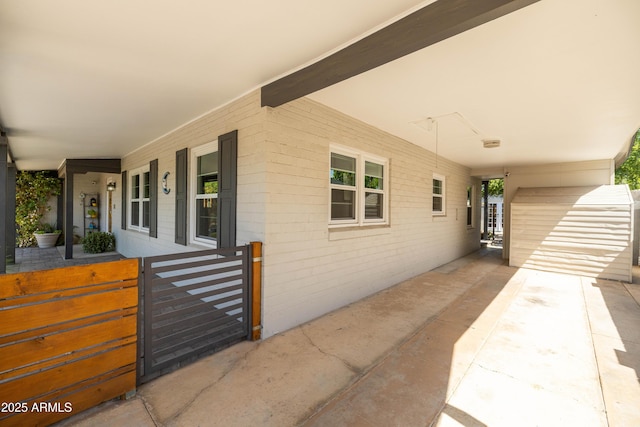 546 W Cambridge Ave, Phoenix, AZ 85003 - porch with a gate
