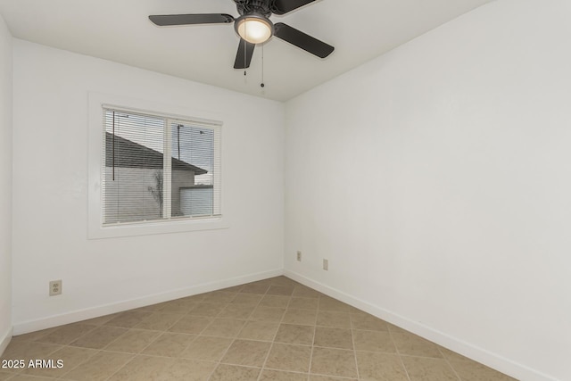 unfurnished room with ceiling fan