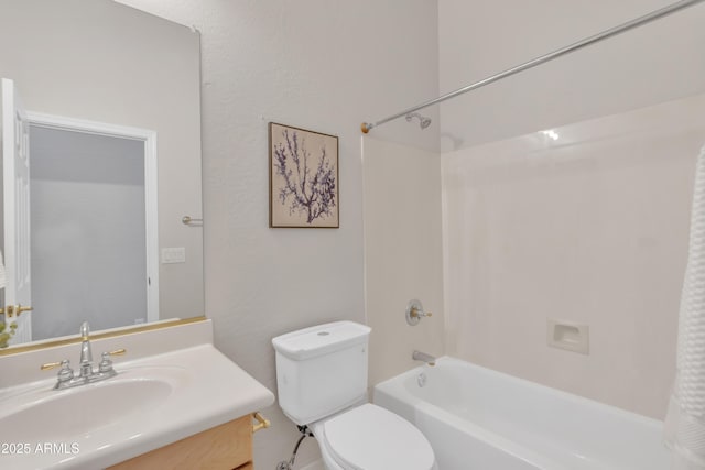 full bathroom featuring vanity, toilet, and shower / bathing tub combination