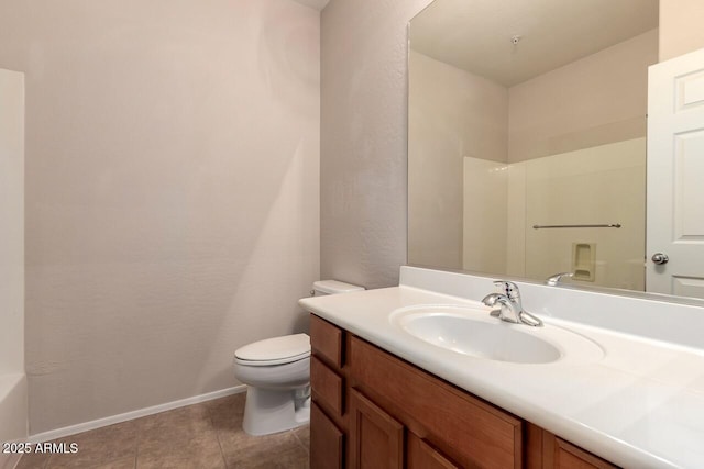 42424 N Gavilan Peak Pkwy Unit 57104, Anthem, AZ 85086 - bathroom with vanity, a shower, a bathtub, and tile patterned floors