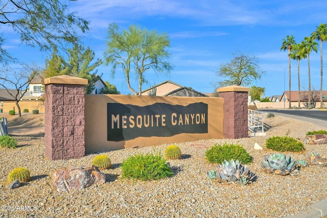 view of community / neighborhood sign