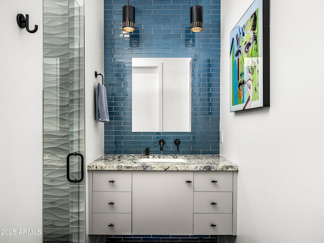 11649 N Miller Rd, Scottsdale, AZ 85260 - full bath featuring a stall shower and vanity
