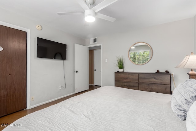 3031 E Avalon Dr, Phoenix, AZ 85016 - bedroom featuring ceiling fan and baseboards