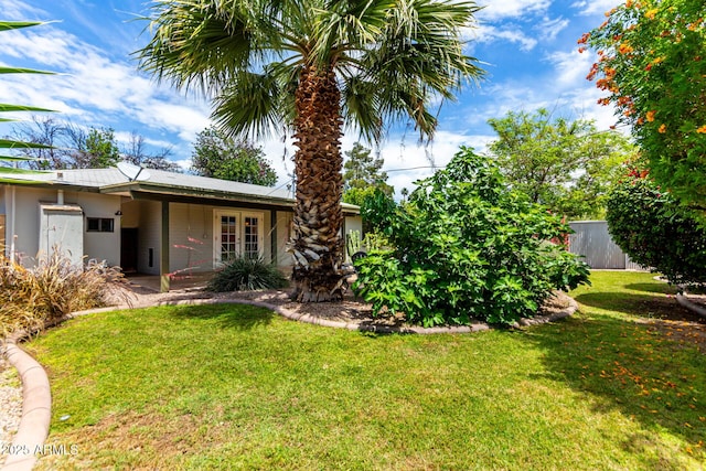 3031 E Avalon Dr, Phoenix, AZ 85016 - view of yard with french doors