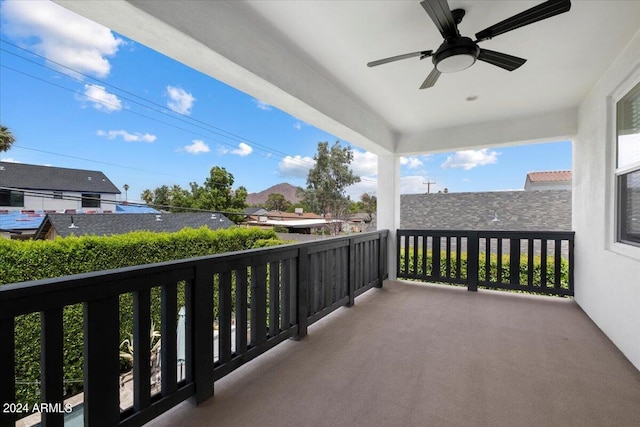 balcony with ceiling fan