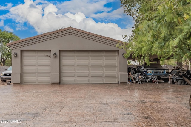 view of detached garage