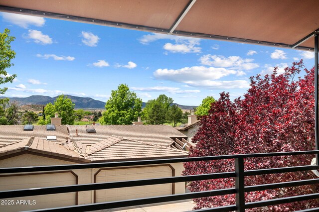 997 Fairway Dr, Dewey, AZ 86327 - balcony featuring a mountain view