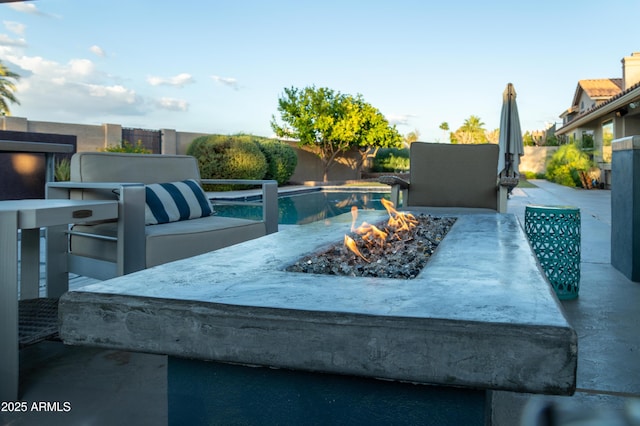136 E Vera Ln, Tempe, AZ 85284 - view of swimming pool featuring a fire pit