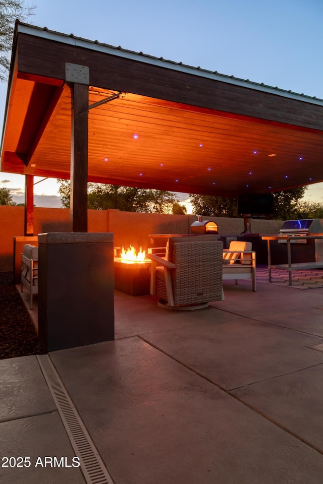 136 E Vera Ln, Tempe, AZ 85284 - view of patio / terrace