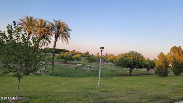 136 E Vera Ln, Tempe, AZ 85284 - view of home's community featuring a sport area