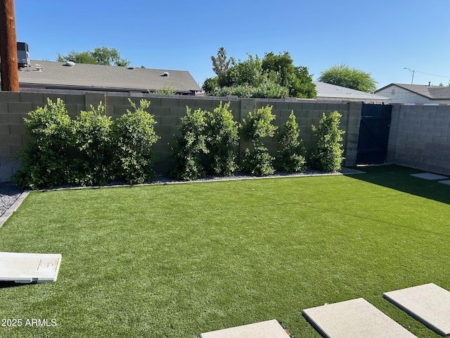 7802 E Hubbell St, Scottsdale, AZ 85257 - view of yard