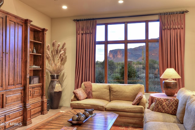 living room featuring a mountain view