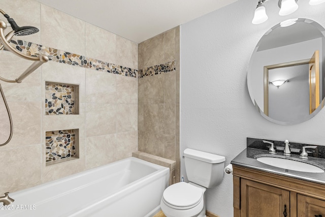 17620 Littlefield Pl, Munds Park, AZ 86017 - full bathroom featuring vanity and tub / shower combination