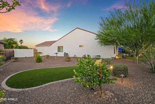 16987 W Princeton Ave, Goodyear, AZ 85395 - view of yard at dusk