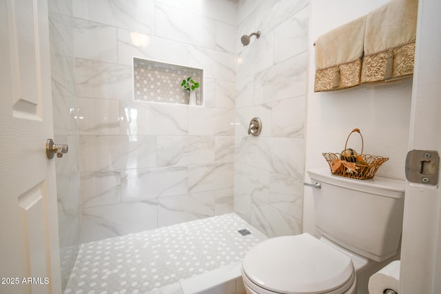 5122 E Shea Blvd Unit 1043, Scottsdale, AZ 85254 - full bathroom with toilet and a tile shower