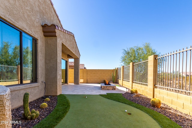 view of yard with a patio