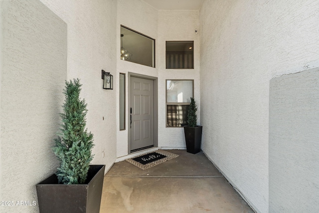 6935 W Monte Lindo St, Glendale, AZ 85310 - view of exterior entry with stucco siding