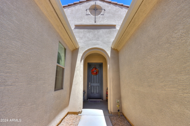 view of property entrance