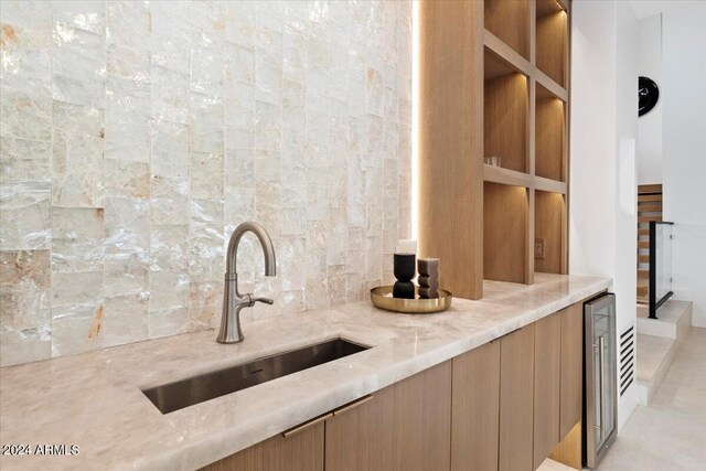 laundry area with washer hookup, cabinets, light tile patterned floors, and electric dryer hookup