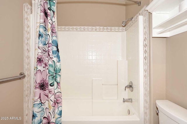 17630 N Somerset Dr, Surprise, AZ 85374 - bathroom featuring toilet and shower / tub combo with curtain