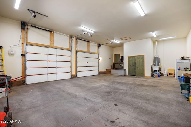 2352 Immelman Cir, Overgaard, AZ 85933 - garage with water heater