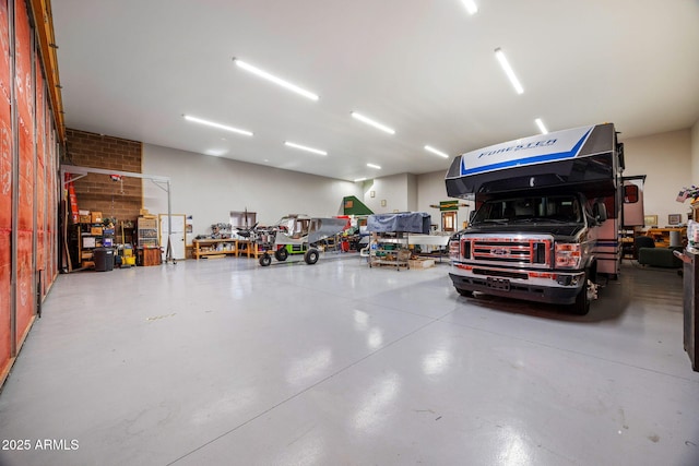 2352 Immelman Cir, Overgaard, AZ 85933 - view of garage