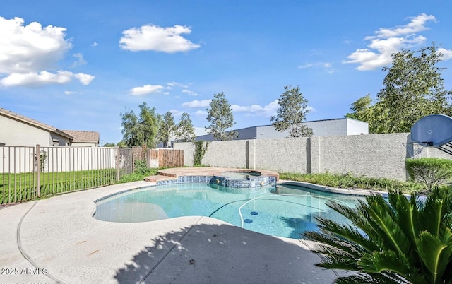 6923 W Laredo St, Chandler, AZ 85226 - view of pool featuring a fenced backyard and a pool with connected hot tub