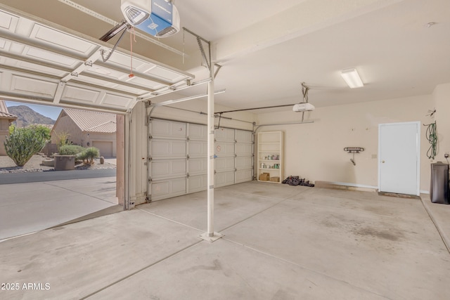 12605 E Kalil Dr, Scottsdale, AZ 85259 - garage with a garage door opener