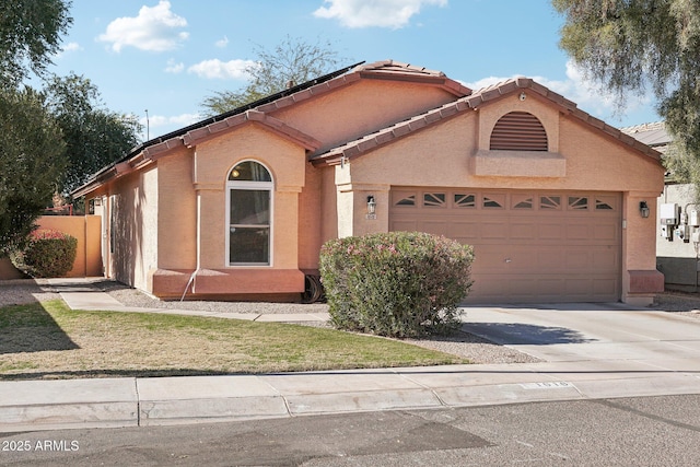 view of front facade with a garage