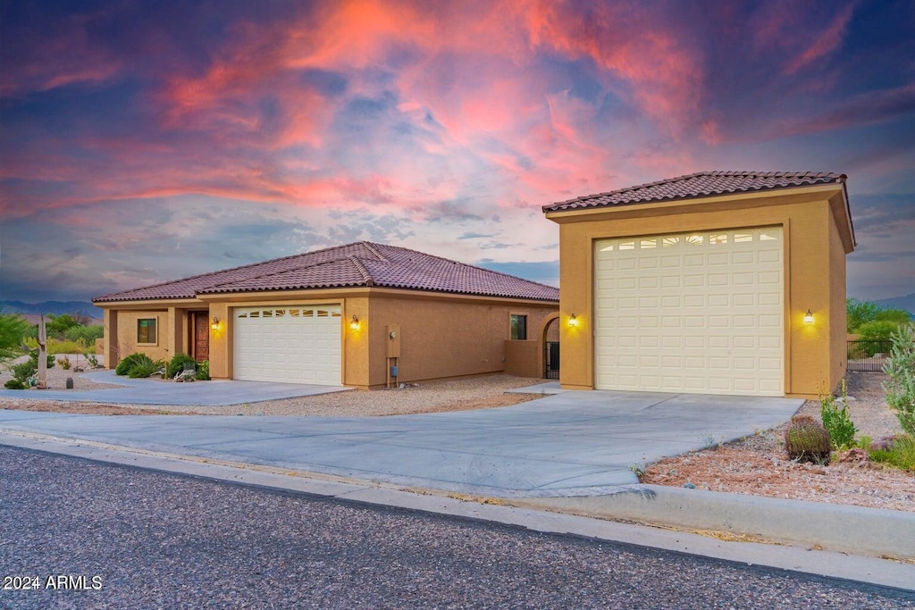 view of front of home featuring a garage