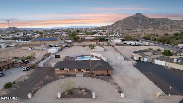 bird's eye view featuring a mountain view