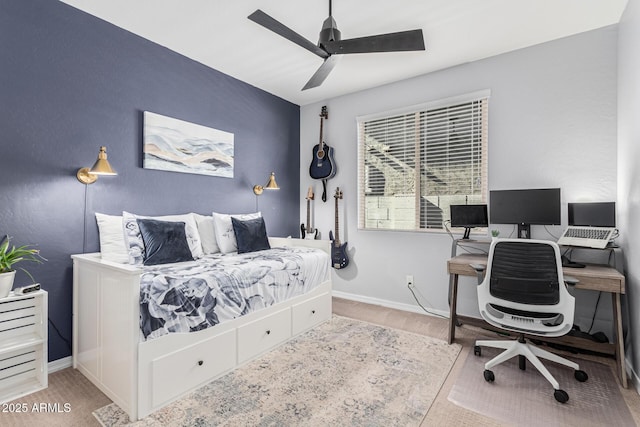 bedroom with ceiling fan