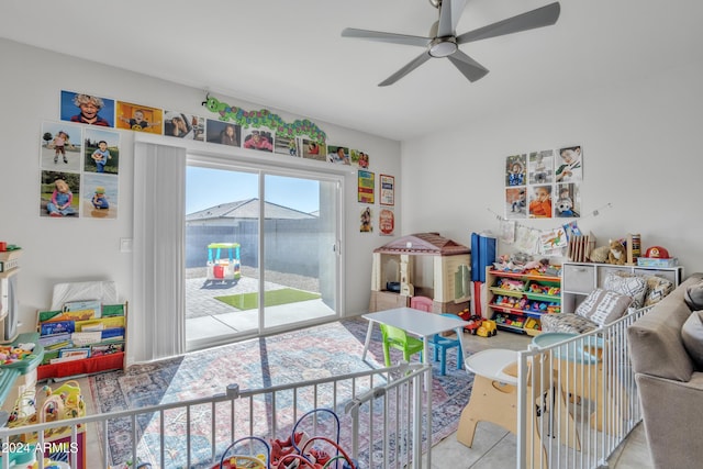 recreation room with ceiling fan