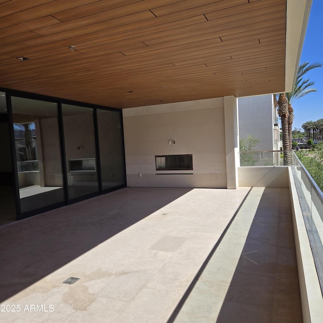 6587 N Palmeraie Blvd Unit 2022, Paradise Valley, AZ 85253 - view of patio / terrace