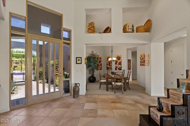 9432 N Longfeather, Fountain Hills, AZ 85268 - entryway featuring a towering ceiling and baseboards