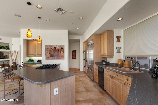 9432 N Longfeather, Fountain Hills, AZ 85268 - kitchen featuring a sink, dark countertops, a breakfast bar area, black appliances, and a center island