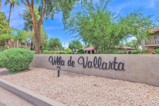 8651 E Royal Palm Rd Unit 121, Scottsdale, AZ 85258 - view of community / neighborhood sign