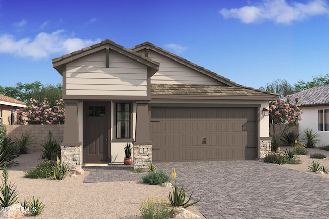 view of front facade featuring a garage