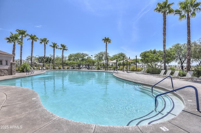 17132 W Oberlin Way, Surprise, AZ 85387 - community pool with a patio area