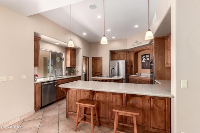 10657 E Cloudview Ave, Gold Canyon, AZ 85118 - kitchen featuring decorative backsplash, recessed lighting, a sink, light tile patterned floors, and stainless steel appliances