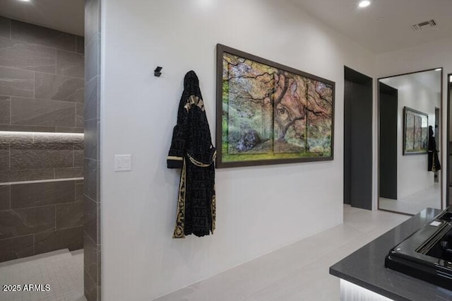 26285 N 89th St, Scottsdale, AZ 85255 - hallway featuring recessed lighting