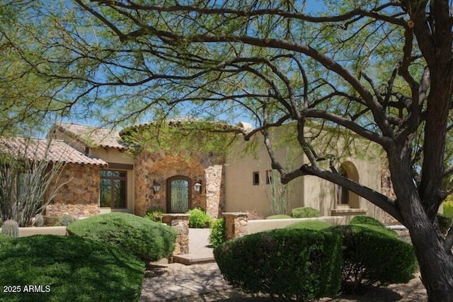 26285 N 89th St, Scottsdale, AZ 85255 - view of front of house with stone siding and stucco siding