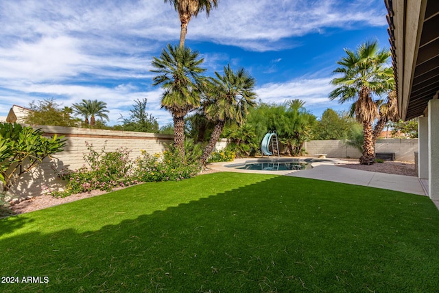 10338 E San Salvador Dr, Scottsdale, AZ 85258 - view of yard with a patio