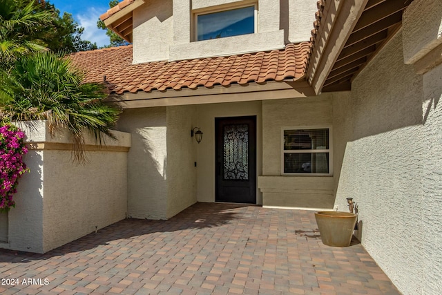 10338 E San Salvador Dr, Scottsdale, AZ 85258 - entrance to property with stucco siding and a tile roof
