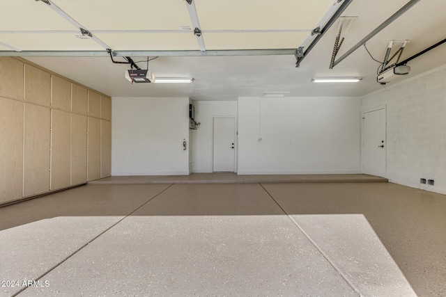 10338 E San Salvador Dr, Scottsdale, AZ 85258 - garage with a garage door opener