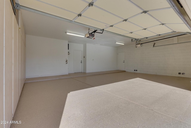 10338 E San Salvador Dr, Scottsdale, AZ 85258 - garage featuring a garage door opener