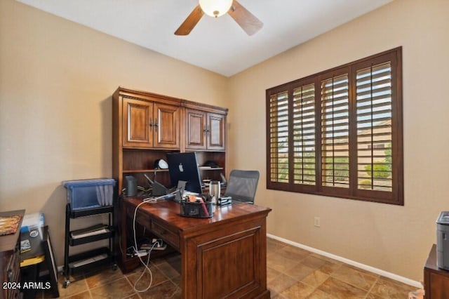 office area with ceiling fan