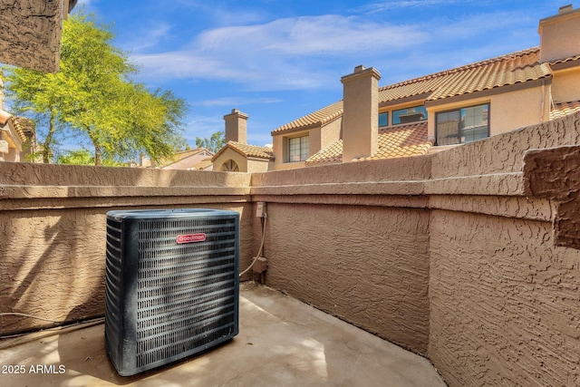 609 E Mesquite Cir Unit D132, Tempe, AZ 85288 - exterior view of stucco siding